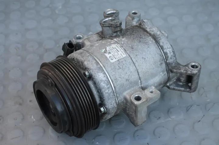 Mazda CX-5 - Compresseur climatisation - OEM F500-JUBCA-07 image 2