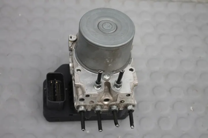 Pompe ABS Toyota RAV4 IV 2.2 D4D 4WD - 44540-42312 image 2