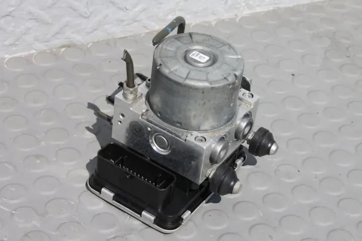Mitsubishi Eclipse Cross - Pompe ABS ESC 4670B709 image 2