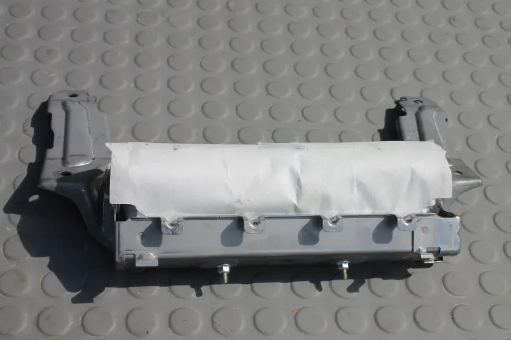 Airbag genou Mitsubishi Eclipse Cross - OEM 7030A63650 image 2