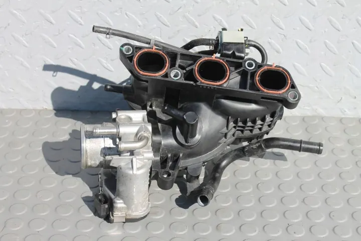 Hyundai Kona - Collecteur d'admission KONA-28300-04560 image 2