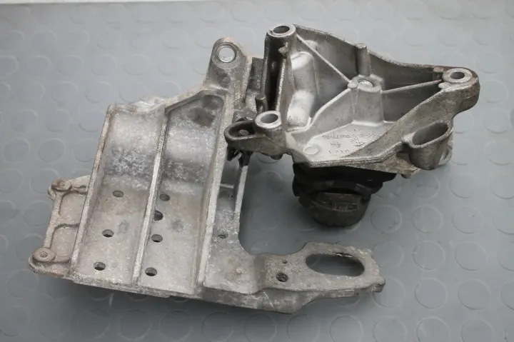 Nissan Qashqai J10 - Bras de boîte - OEM 8200277203 image 2