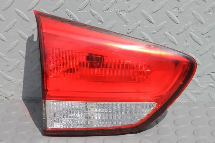 Kia Carens IV - Phare arrière gauche - 92403-A4010 image 2