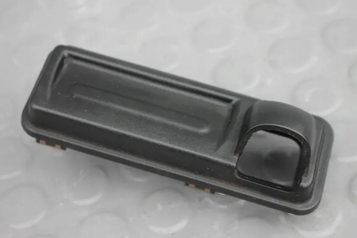 Kia Stonic - Micro-interrupteur de hayon arrière - 99240-H8100-STONIC image 2