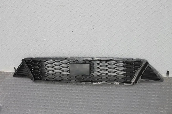 Kia Ceed III - Grille inférieure pare-chocs avant 86561-J7710 image 2