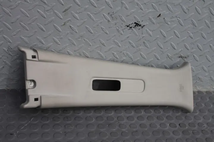 Nissan Pulsar - Garniture de pilier central droit - 769133ZL0A image 2