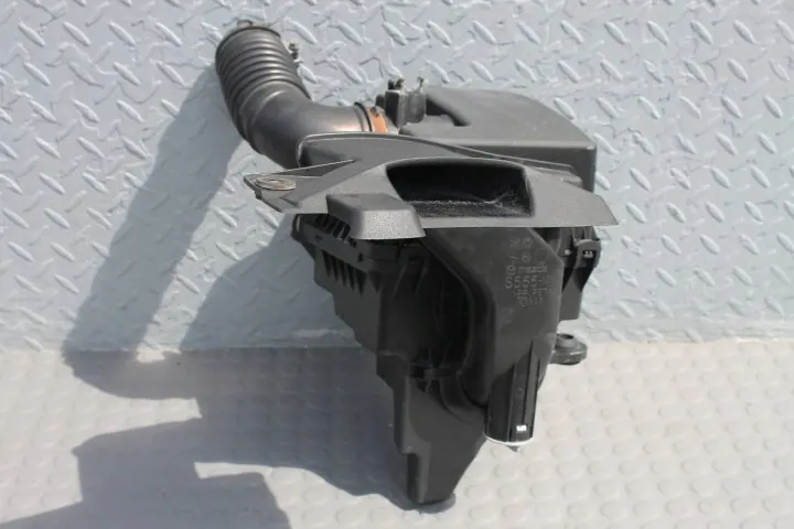 Mazda CX-3 - Boîtier filtre à air - S555-13201 image 2