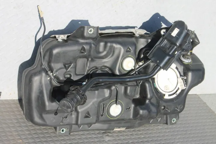 Réservoir à carburant Mazda CX-30 DFR542111CX30 image 2
