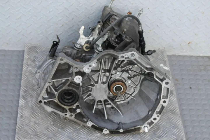 Suzuki Vitara - Boîte manuelle 5 vitesses - OEM SKRZYNIAZFBVIARA image 2