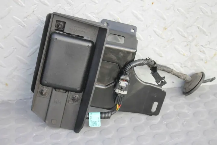 Module angle mort Hyundai Kona 2017-2023 MODUL-95821-J9000 image 2