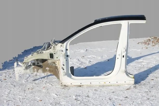 Kia Stonic - Quartier gauche avec seuil - Code OEM UD image 2