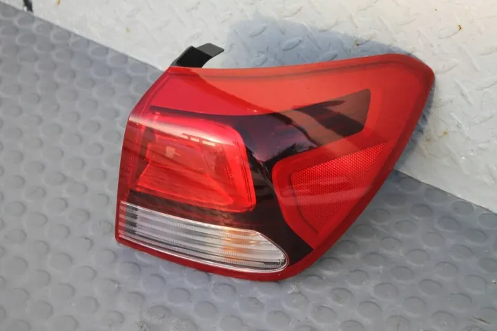 Kia Rio IV - Phare arrière droit LAMPA-92402-H8 image 2