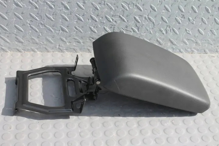 Mazda CX-5 II - Accoudoir central avant OEM PODLOKETNIK-TUNELU image 2
