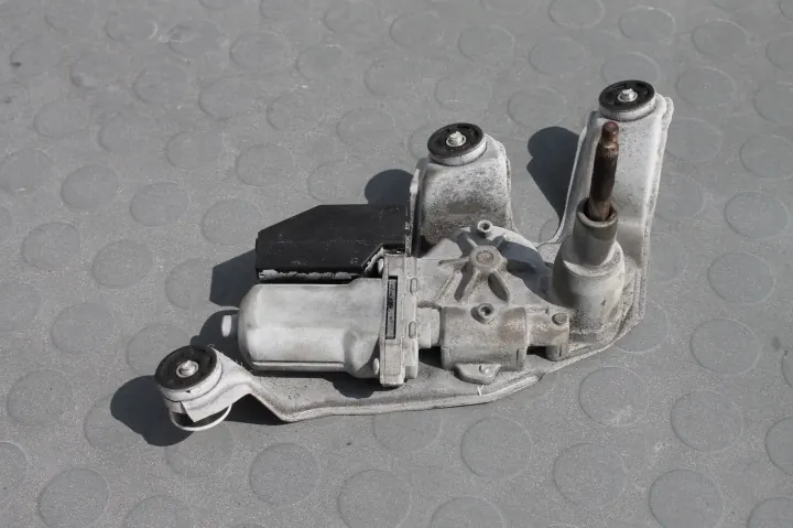 Toyota Verso - Moteur d'essuie-glace de coffre arrière - OE image 2