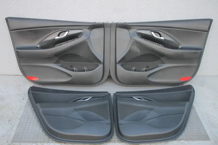 Hyundai I30 III - Garnitures de portes avant/arrière - BOCZKIDRZWII30III image 2