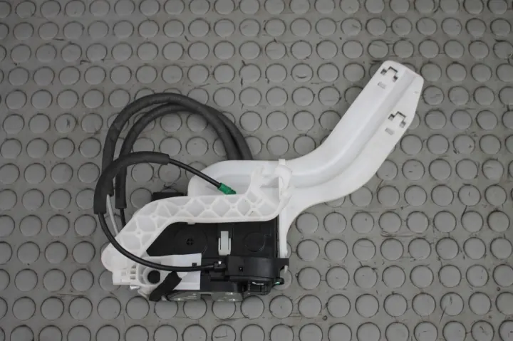 Hyundai IX35 - Serrure porte arrière droite - OEM 81420-2Y000 image 2