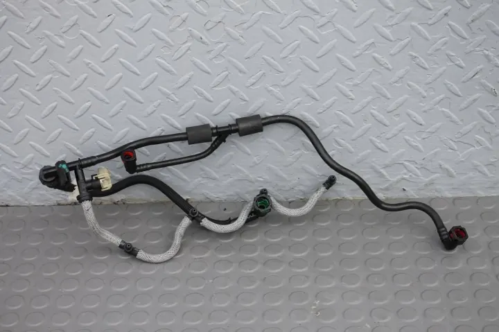 Nissan X-Trail T32 - Conduites de trop-plein - Nissan OE image 2