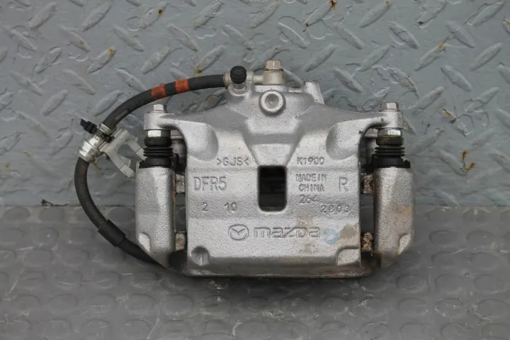 Mazda CX-30 - Étrier de frein avant droit - OEM ZACISKPPCX30 image 2
