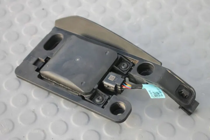 Module de surveillance angle mort arrière droit Kia Stonic KIA-99150-H8300 image 2