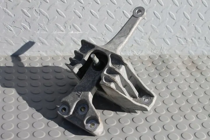 Hyundai I30 III - Support moteur supérieur - OEM 21810-G4000 image 2