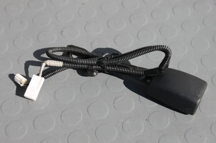 Toyota Prius III - Fermoir de ceinture droit avant - ZAPINKA-PASA-PRAWA-PRIUS-III image 2