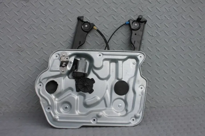 Nissan Qashqai I - Élévateur de vitre avant droit - Nissan OE image 2