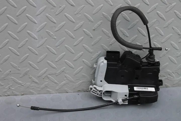 Kia Venga - Serrure porte avant droite - OEM 81320-1P040 image 2