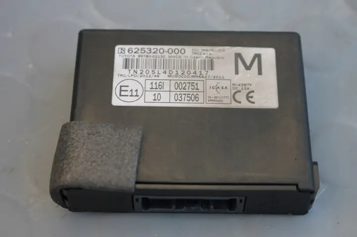 Toyota Auris II - Module immobiliseur d'origine 89780-02130 image 2