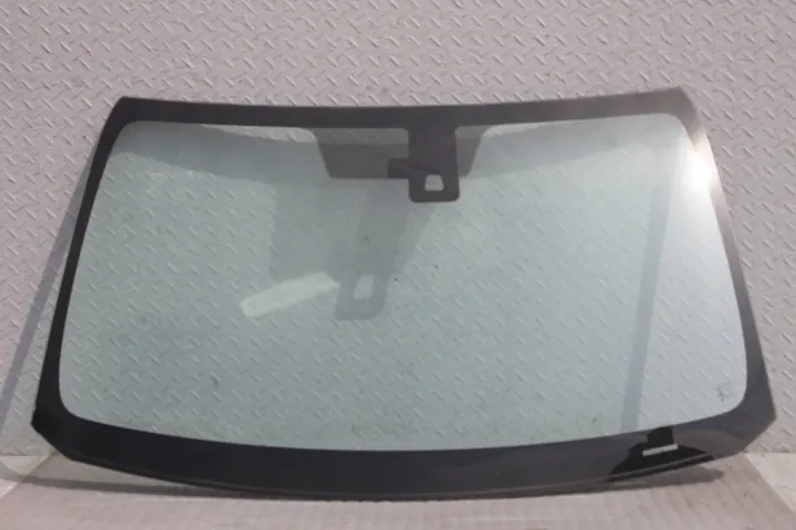 Pare-brise avant Mitsubishi L200 2015-2019 - SZYBA6102B755 image 2