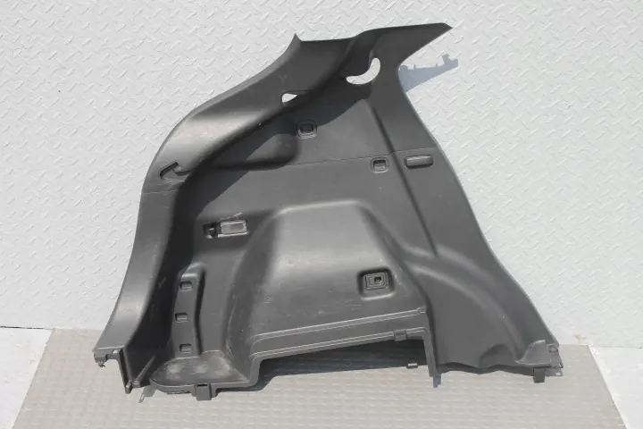 Mitsubishi Eclipse Cross - Garniture coffre gauche arrière - OEM 7230A971XA image 2