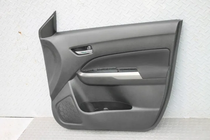 Suzuki Vitara - Garniture de porte avant droit - 83079-54P40 image 2