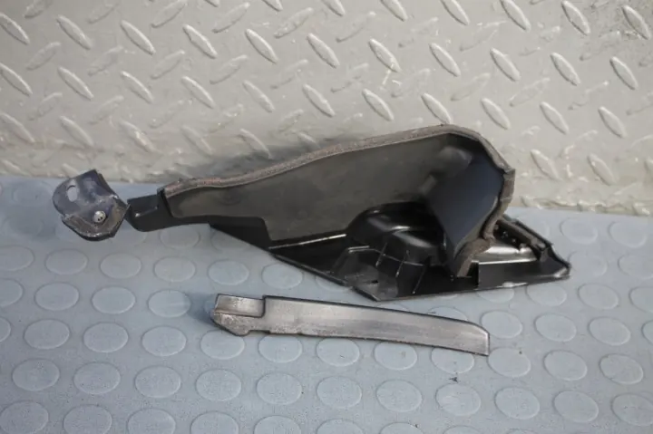 Honda Insight II - Osłona zawiasu maski, OEM 74222-TM8-A000-51 image 2