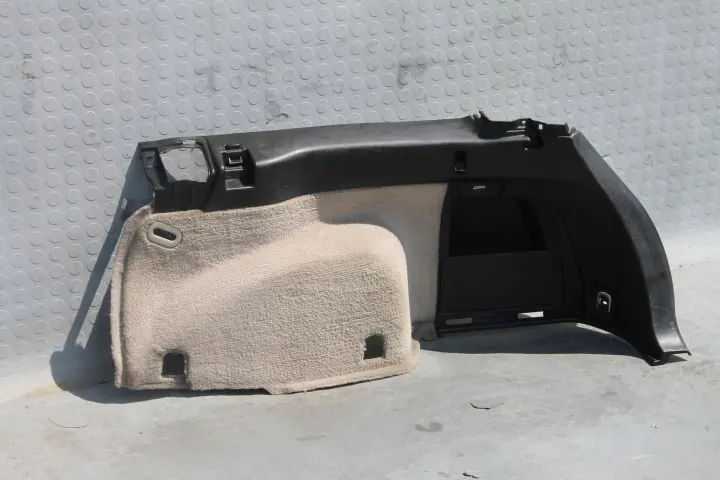 Subaru - Panneau latéral droit coffre tapisserie OE image 2