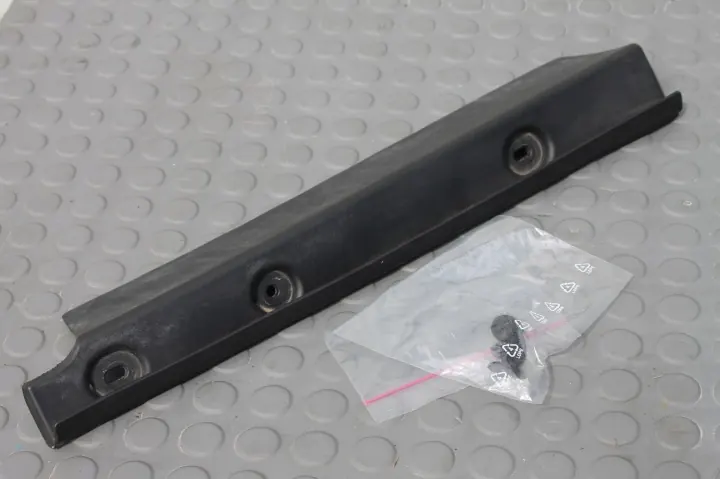 Mazda CX-3 - Joint de garde-boue avant gauche D10E-56916 image 2