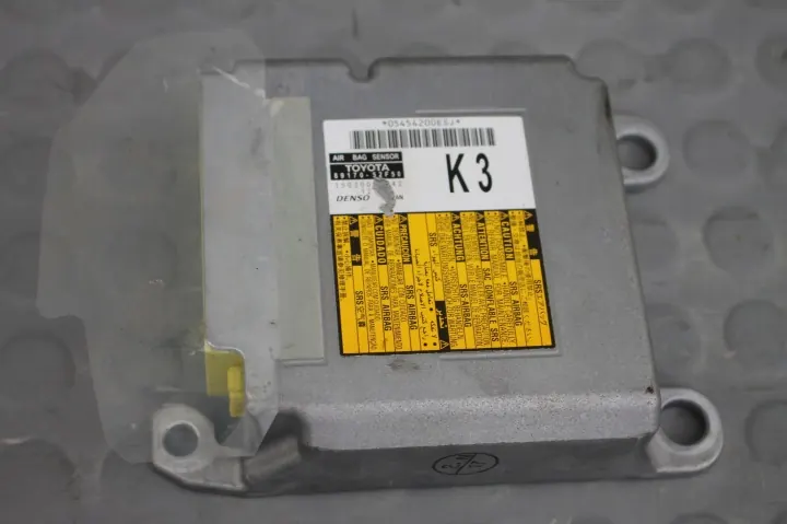 Toyota Verso-S - Contrôleur airbag - OEM 89170-52F50 image 2