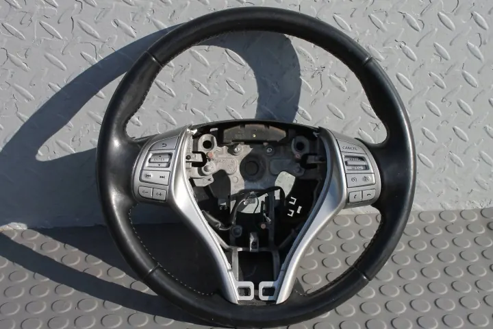 Volant cuir multifonction Nissan Qashqai II - 484304EL1A image 2