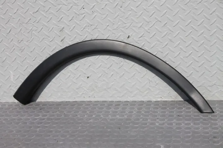 Mitsubishi Outlander III - Liste de garde-boue avant droit OEM 7407A302-2 image 2