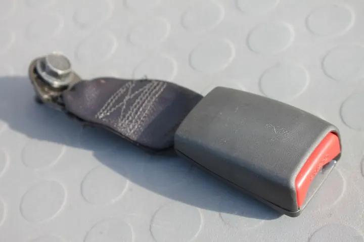 Boucle de ceinture arrière gauche pour Nissan Note II image 2