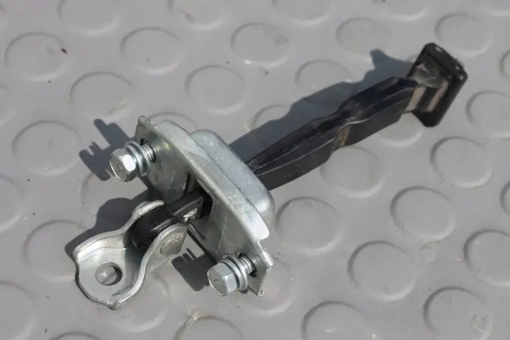 Mitsubishi Eclipse Cross - Limiteur de porte gauche ORANICZNIK-LEWY image 2