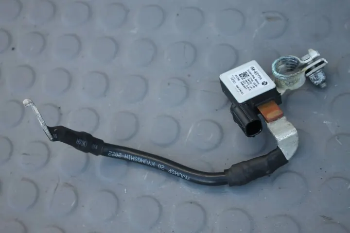 Hyundai I30 III - Klem minusowa moduł IBM 37180G4700I30 image 2