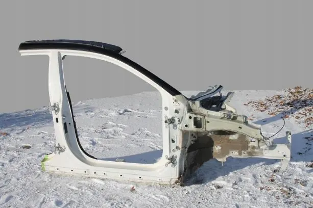 Kia Stonic - Quart droit avec seuil - OEM CWIARTKA-PRAWA-PROG-PRAWY-KIA-STONIC-UD image 2