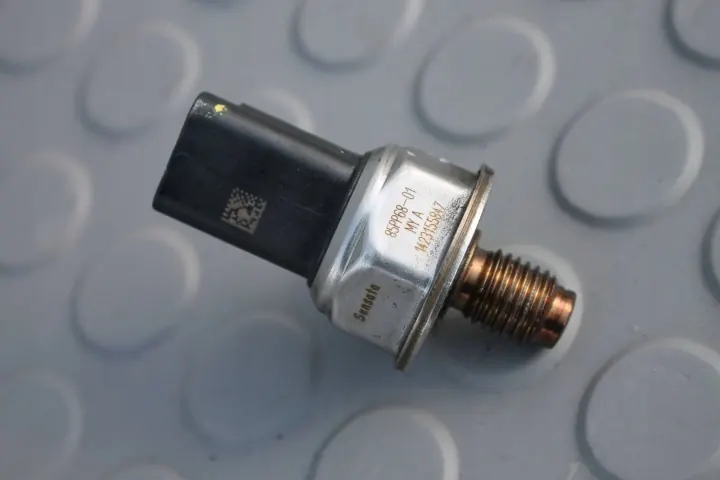 Capteur pression carburant Nissan Qashqai II 85PP68-01 image 2
