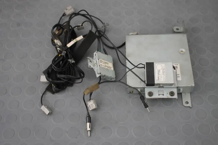 Tuner TV pour Nissan 350Z - TDV-3100V image 2