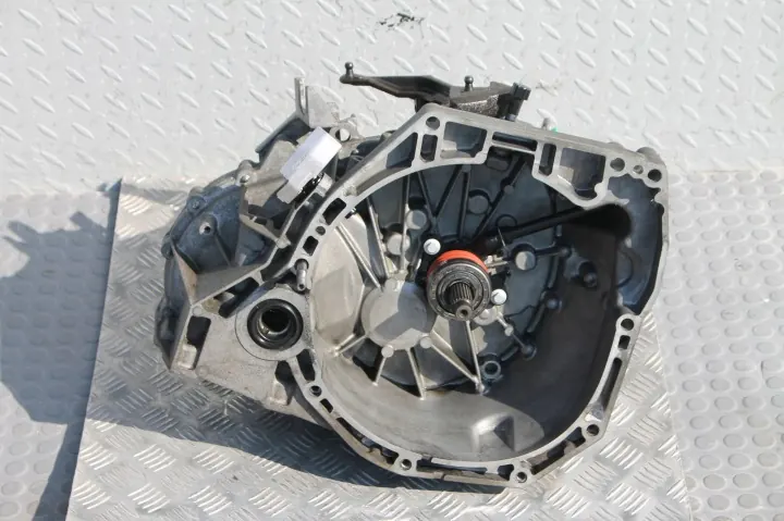 Nissan Pulsar - Boîte 6 vitesses - TL4-131 image 2