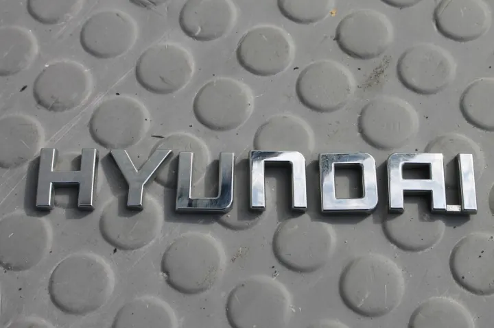 Emblème Hyundai Tucson II/III - OEM EMBLEMAT image 2