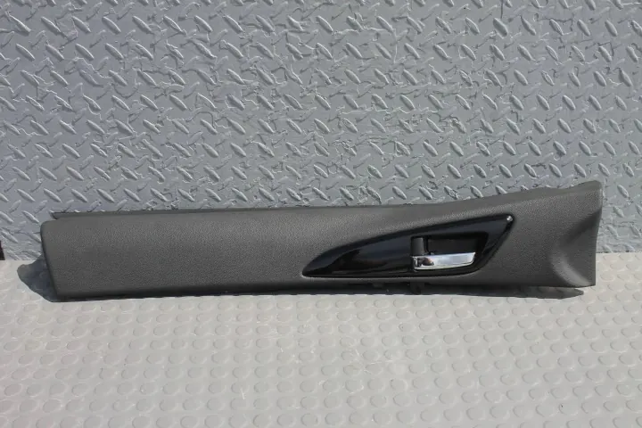 Mitsubishi Eclipse Cross - Liste de porte avant gauche - 7221C637ZZ image 2