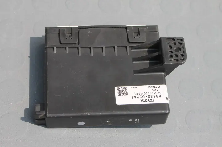Toyota Avensis III - Contrôleur climatisation - OEM 88650-05241 image 2