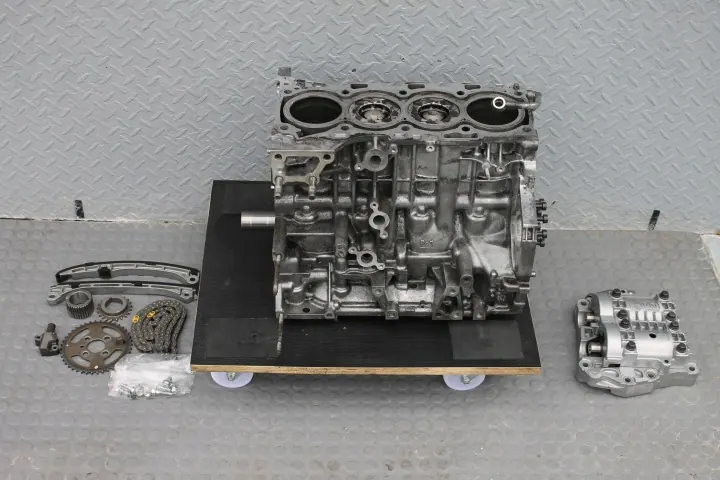 Toyota RAV4 IV - Bloc moteur complet - BLOK-2AD-FTV-RAV4 image 2