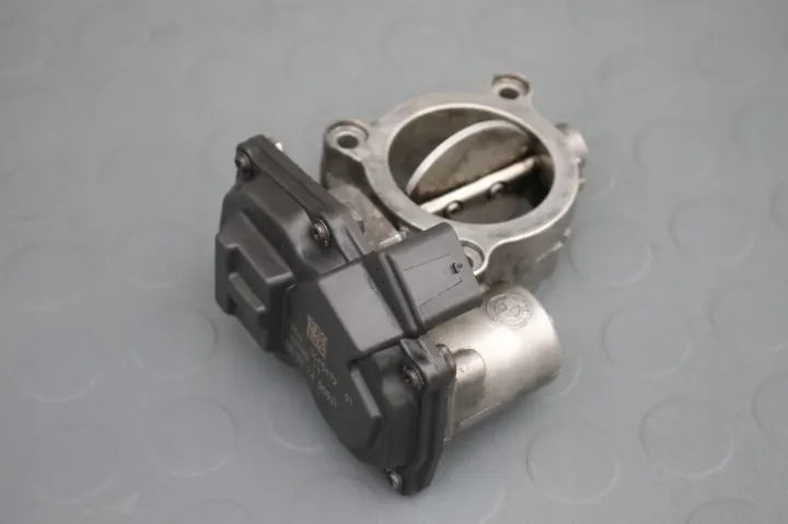 Toyota Avensis - Corps de papillon - OEM 3465672 image 2