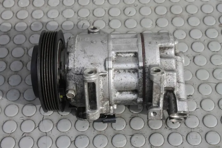 Compresseur climatisation Nissan Qashqai II 1.5 DCI 926004EA0A image 2